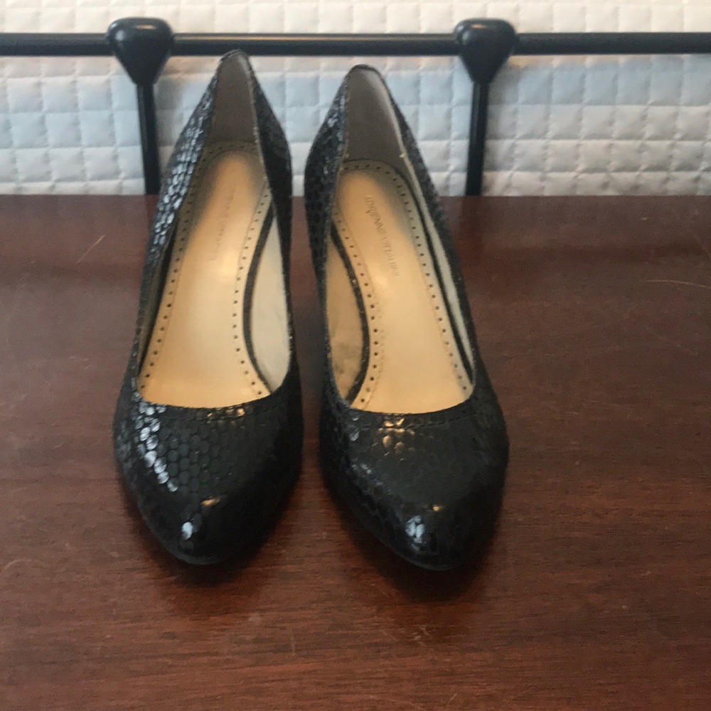Sz 8.5 black wedged heels